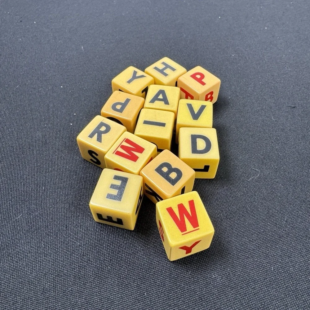 Vintage‎ Butterscotch Bakelite (13) Letters Dice
